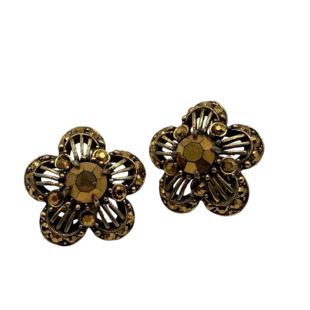 Weiss Vintage Gold Tone‎ Rhinestone Floral Clip On Earrings Signed MCM